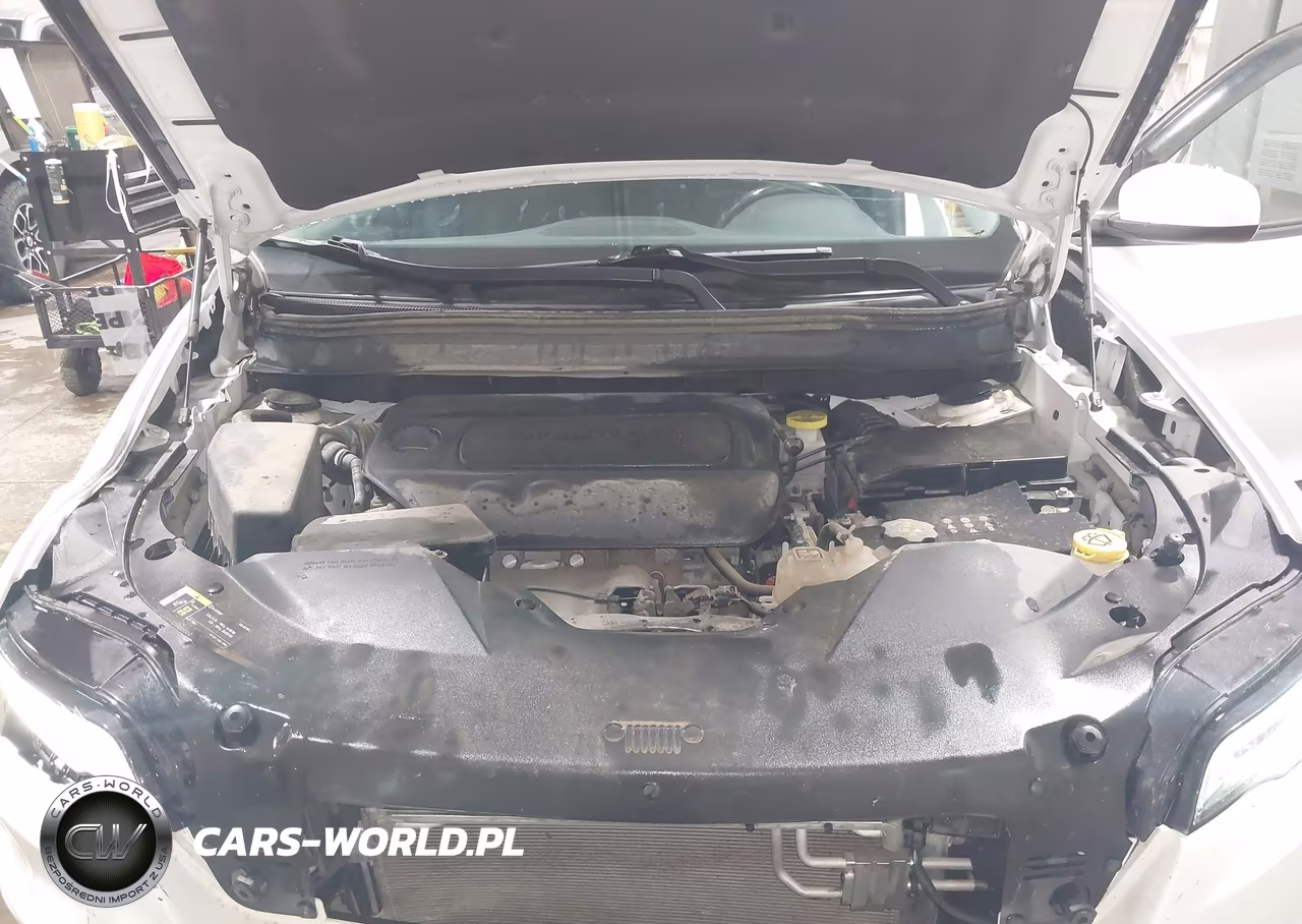 2020 Jeep Cherokee Latitude 4X4 VIN:1C4PJMCB7LD616744 - 10