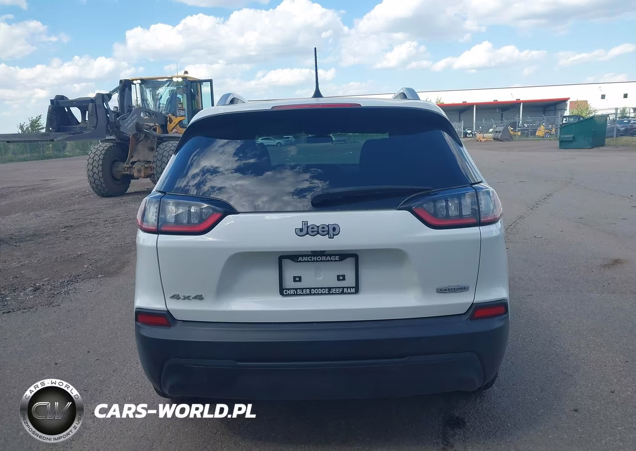2020 Jeep Cherokee Latitude 4X4 VIN:1C4PJMCB7LD616744 - 17
