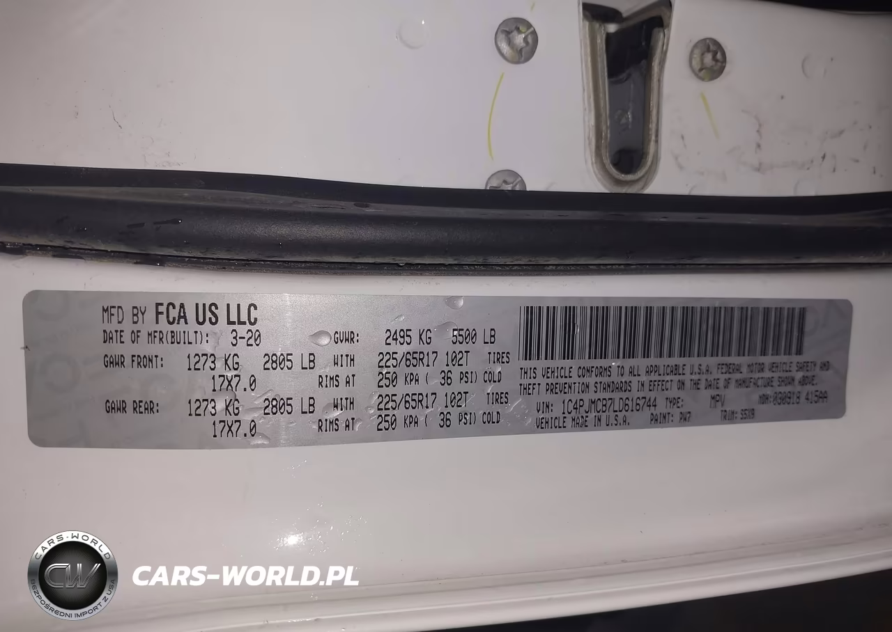 2020 Jeep Cherokee Latitude 4X4 VIN:1C4PJMCB7LD616744 - 9