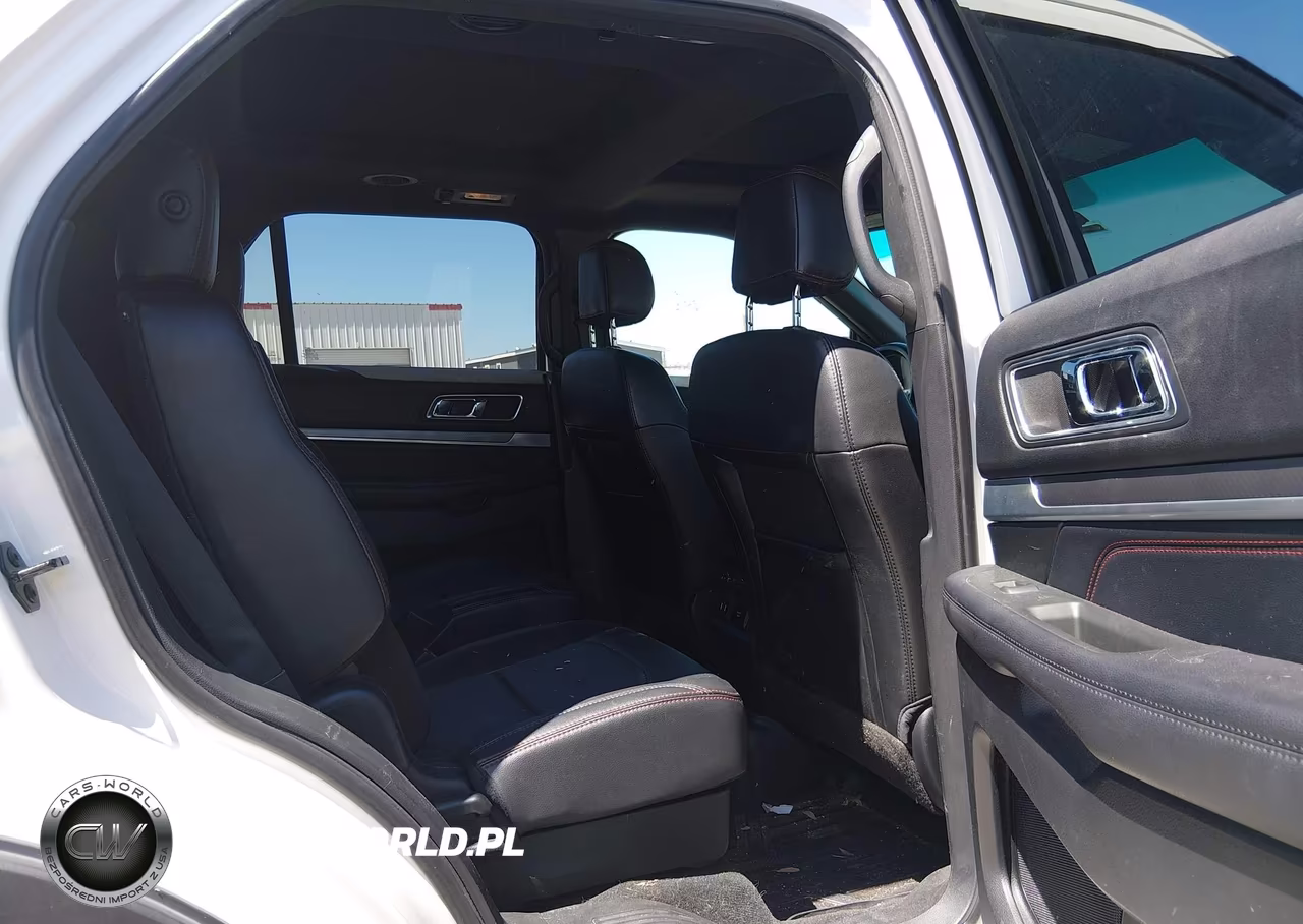 2017 Ford Explorer Sport VIN:1FM5K8GT1HGA07746 - 8