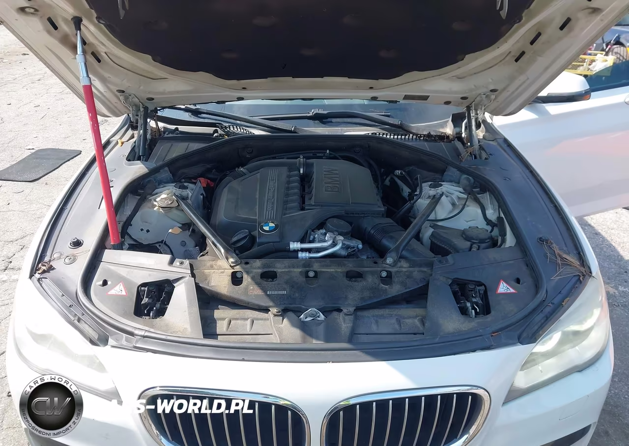 2013 BMW 740Li VIN:WBAYE4C54DD137554 - 10