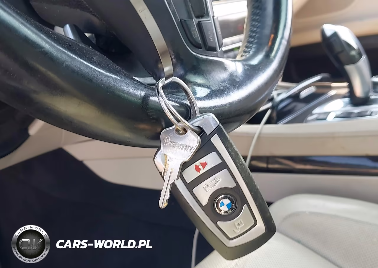 2013 BMW 740Li VIN:WBAYE4C54DD137554 - 11