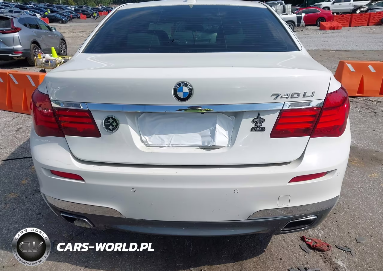 2013 BMW 740Li VIN:WBAYE4C54DD137554 - 16