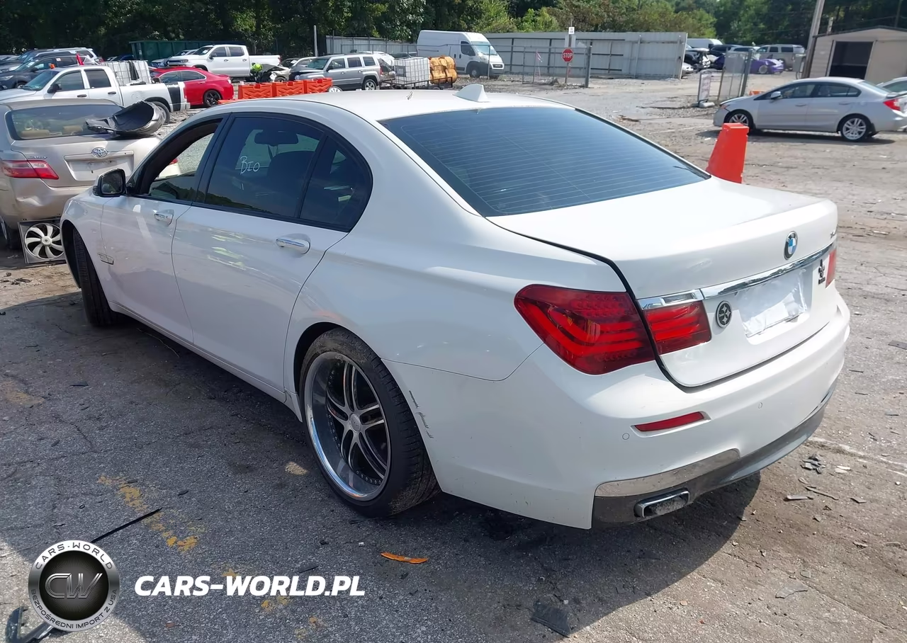 2013 BMW 740Li VIN:WBAYE4C54DD137554 - 3