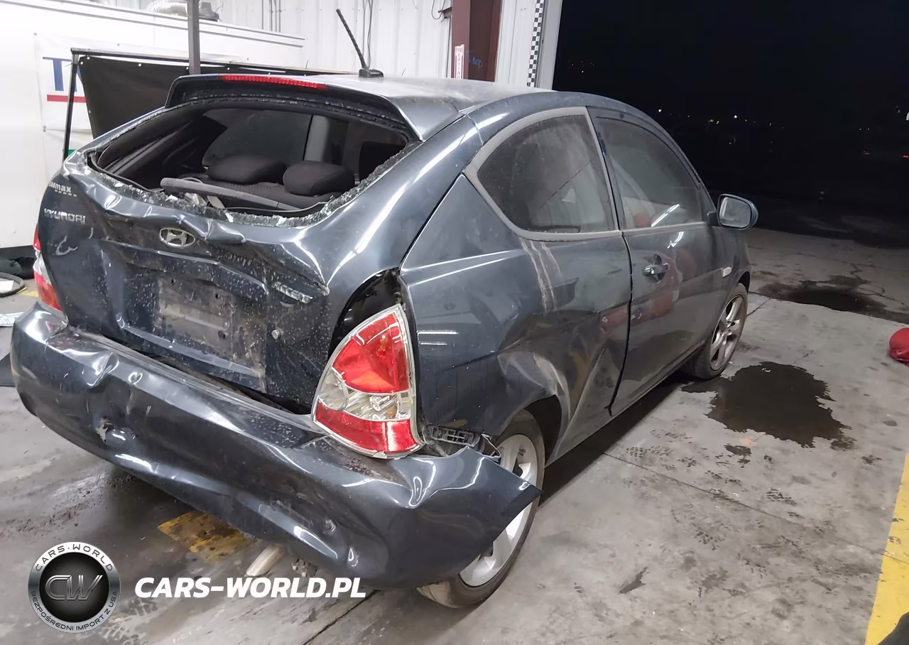 2011 Hyundai Accent Se VIN:KMHCN3AC8BU188993 - 4