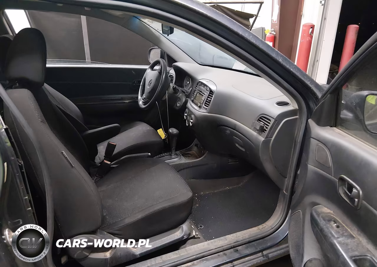 2011 Hyundai Accent Se VIN:KMHCN3AC8BU188993 - 5