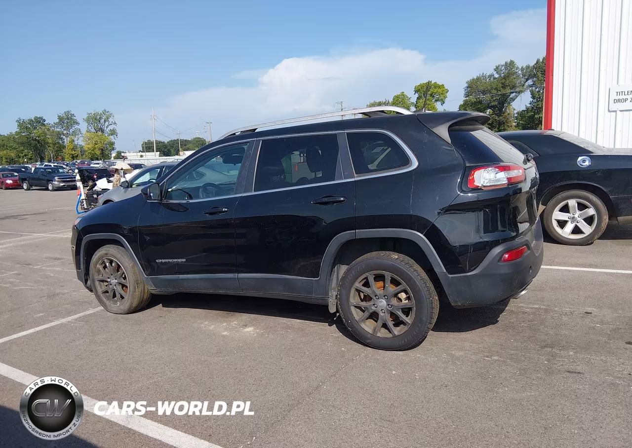 2018 Jeep Cherokee Latitude Fwd VIN:1C4PJLCBXJD566512 - 14