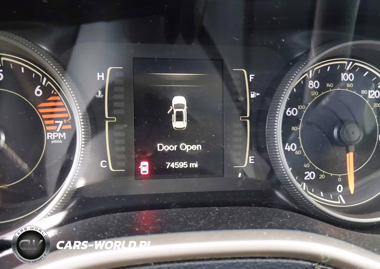 2018 Jeep Cherokee Latitude Fwd VIN:1C4PJLCBXJD566512 - 15