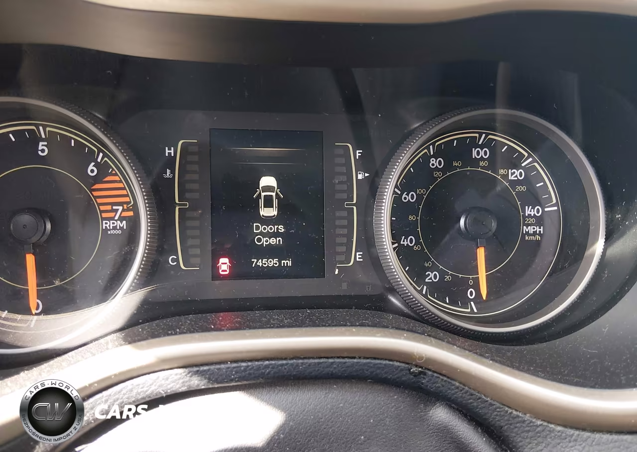 2018 Jeep Cherokee Latitude Fwd VIN:1C4PJLCBXJD566512 - 7