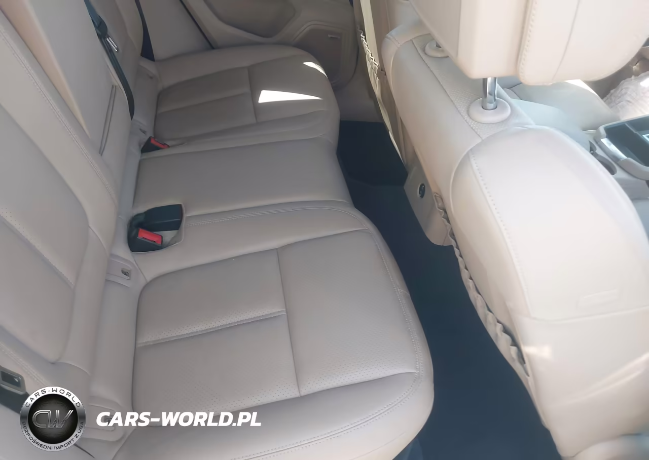 2022 Porsche Macan S VIN:WP1AG2A59NLB21703 - 8