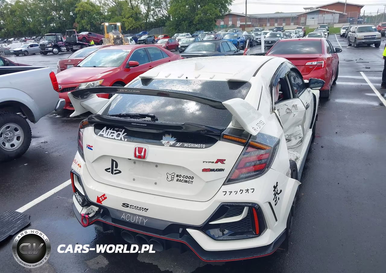2020 Honda Civic Type R Touring VIN:SHHFK8G79LU201115 - 17