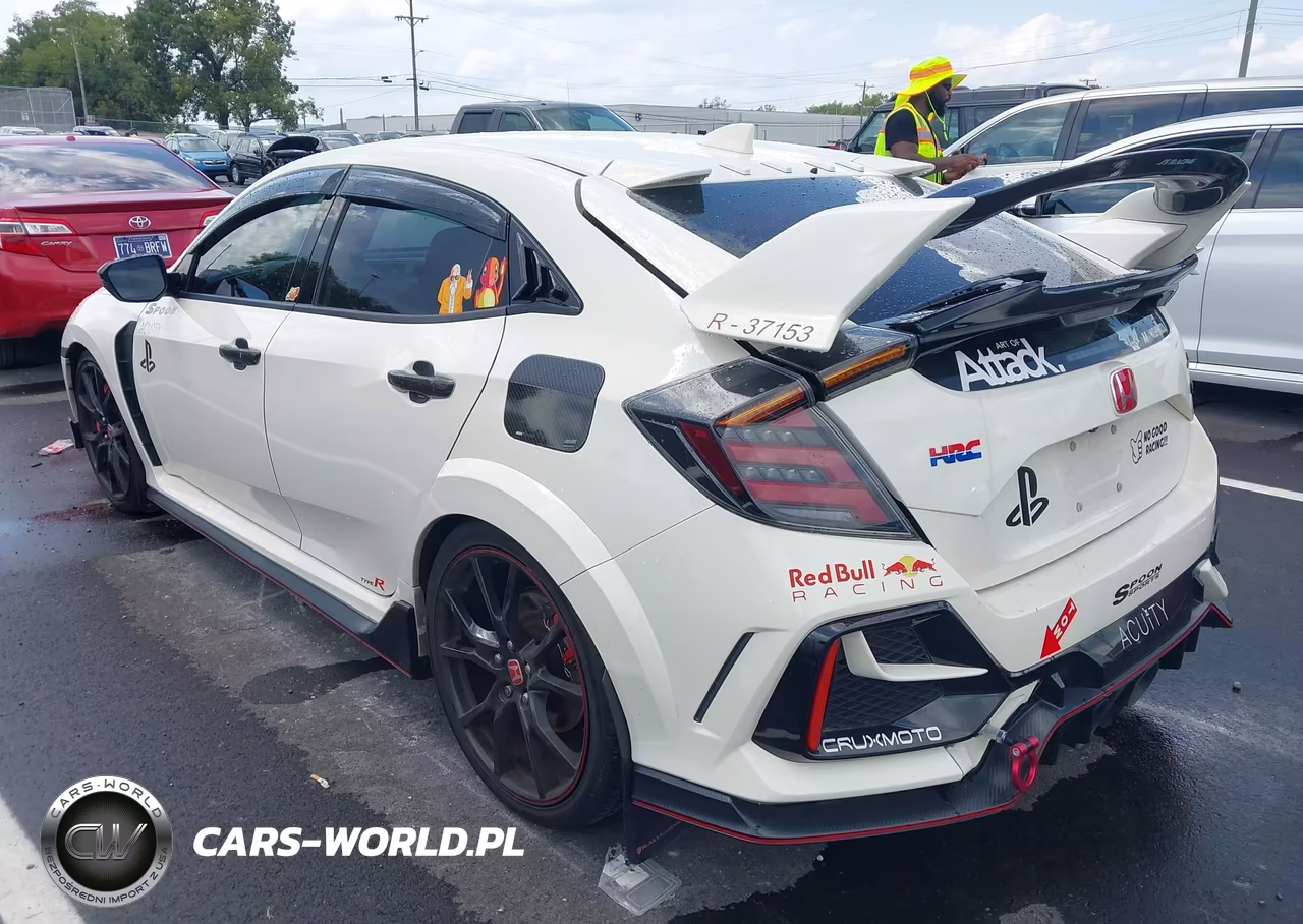 2020 Honda Civic Type R Touring VIN:SHHFK8G79LU201115 - 3