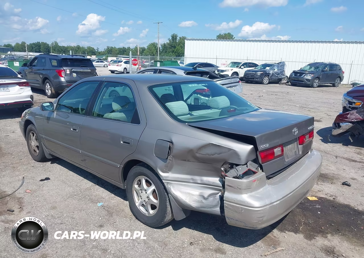 1999 Toyota Camry Le VIN:4T1BG22K9XU410387 - 6