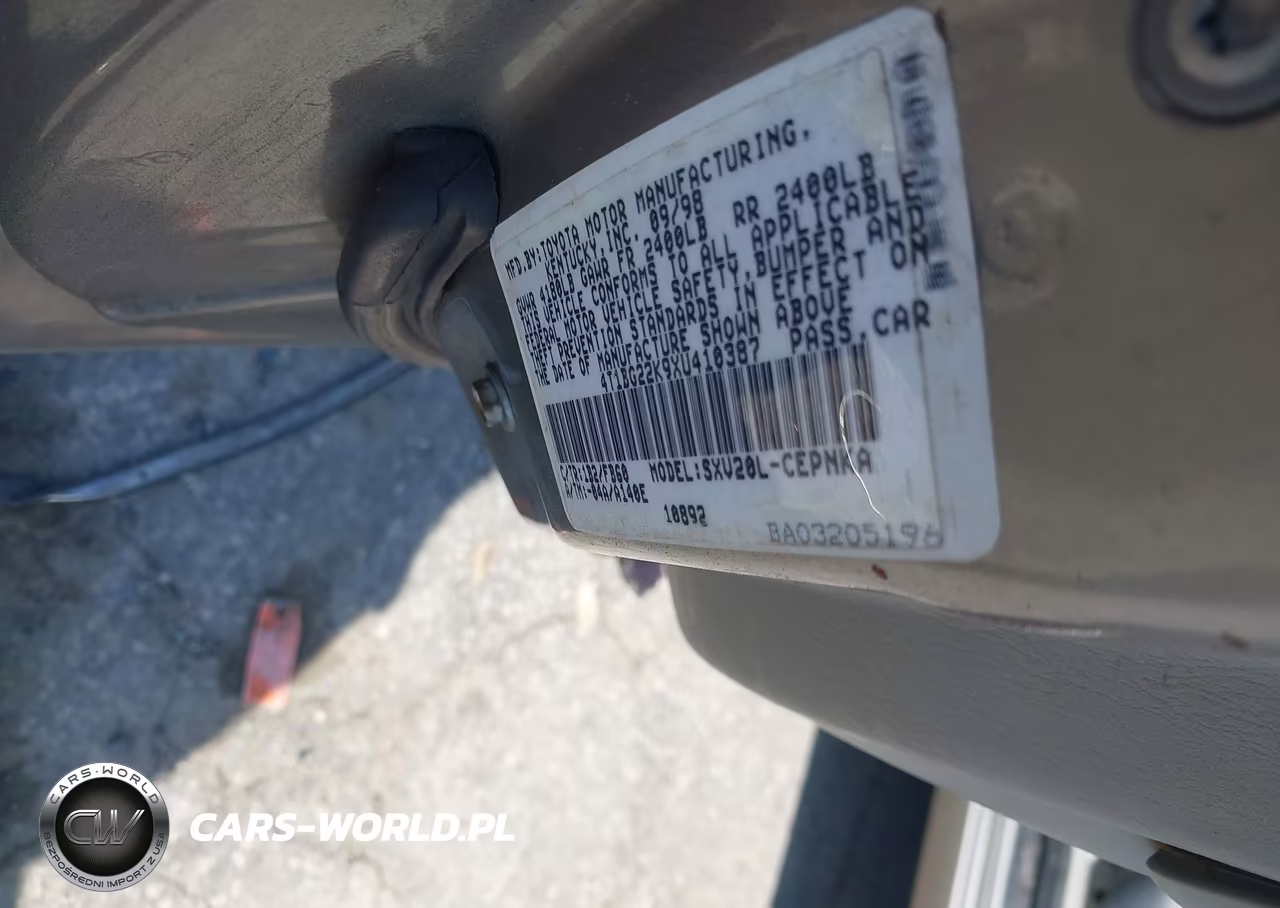 1999 Toyota Camry Le VIN:4T1BG22K9XU410387 - 9