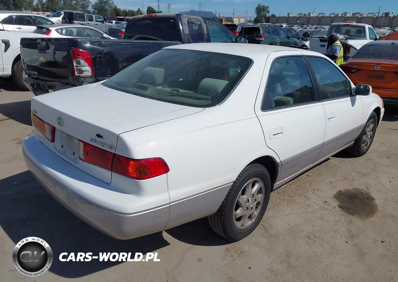2001 Toyota Camry Le VIN:4T1BG22K71U816756 - 4