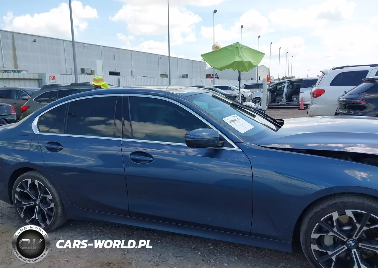 2025 BMW 330I VIN:3MW69CW07S8F21571 - 14
