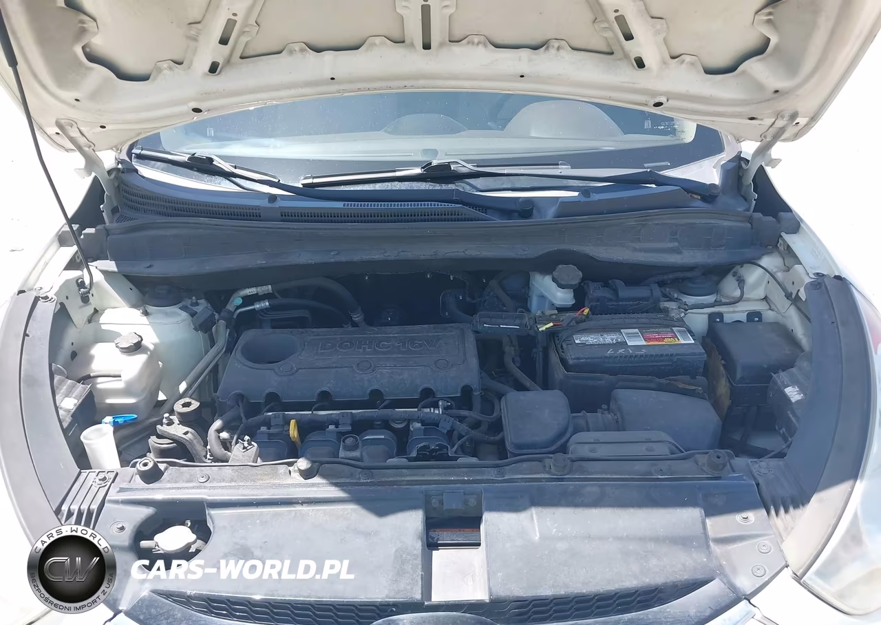 2010 Hyundai Tucson Limited VIN:KM8JU3AC8AU083959 - 10