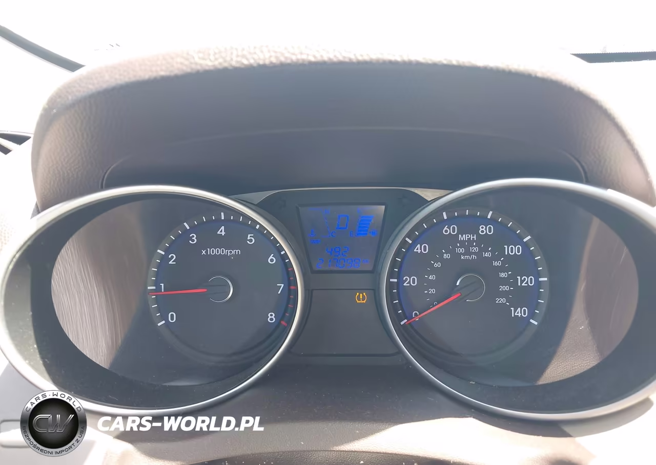 2010 Hyundai Tucson Limited VIN:KM8JU3AC8AU083959 - 7