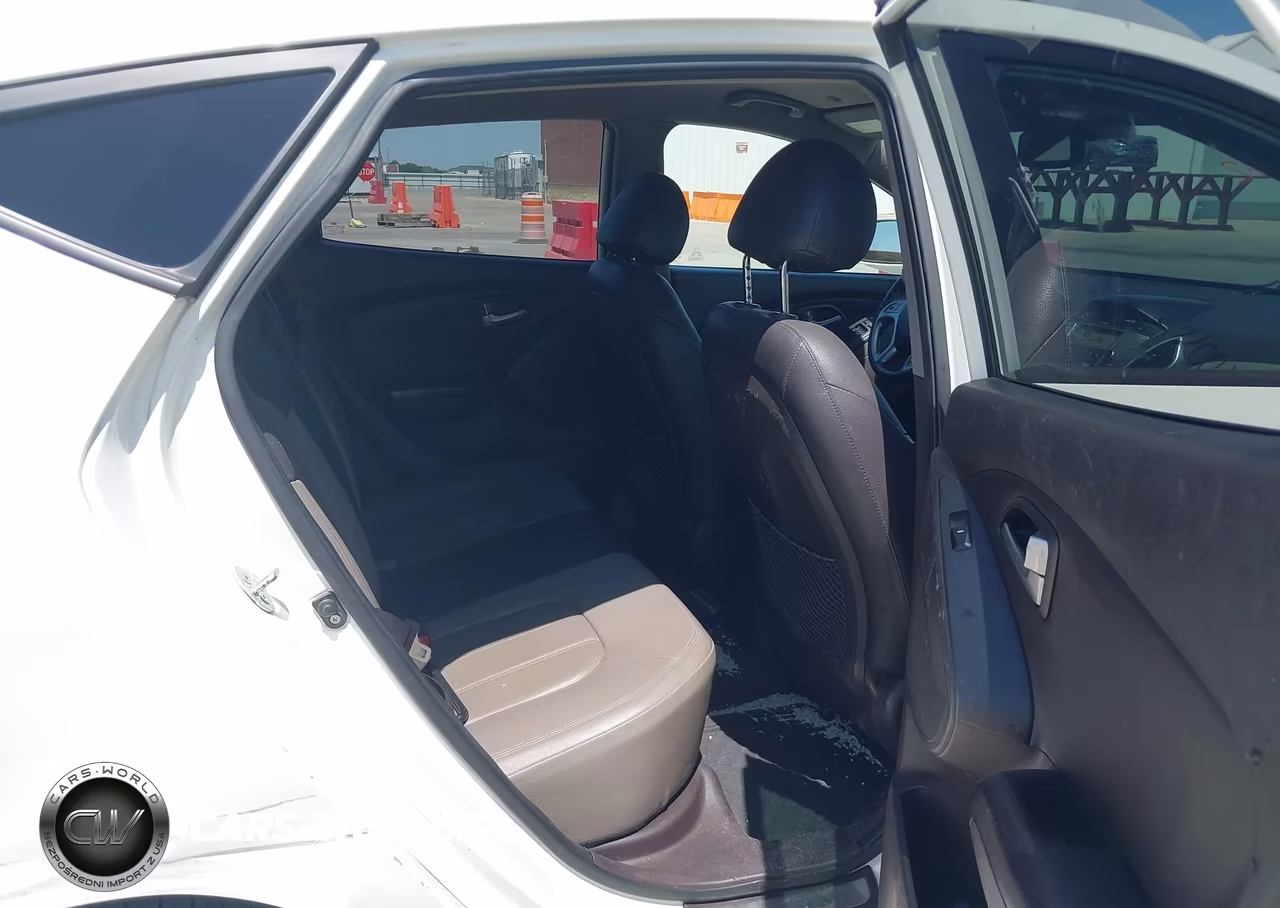 2010 Hyundai Tucson Limited VIN:KM8JU3AC8AU083959 - 8