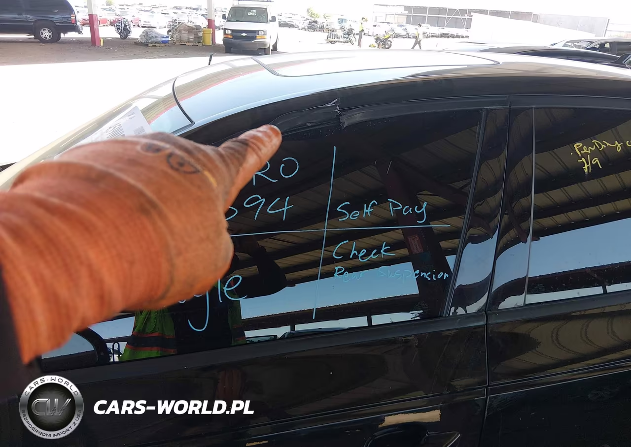 2017 Audi A4 Premium VIN:WAUGNAF45HN003956 - 17