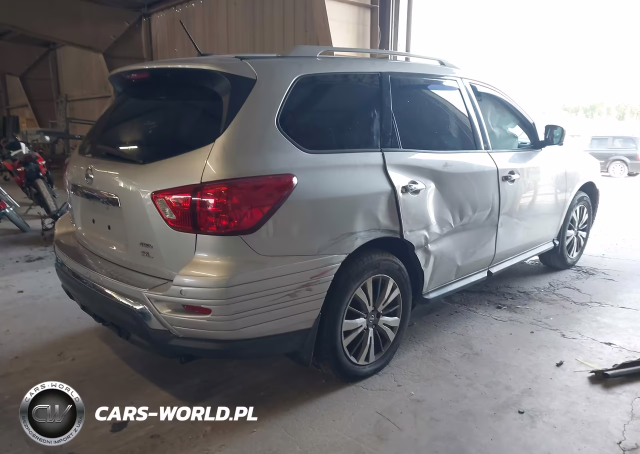 2017 Nissan Pathfinder Sl VIN:5N1DR2MM2HC633850 - 4