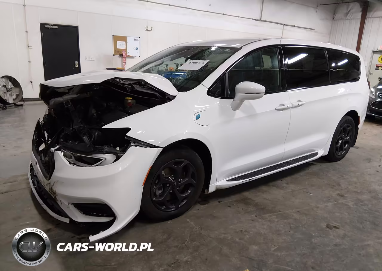 2022 Chrysler Pacifica Hybrid Touring L VIN:2C4RC1L79NR201423 - 2