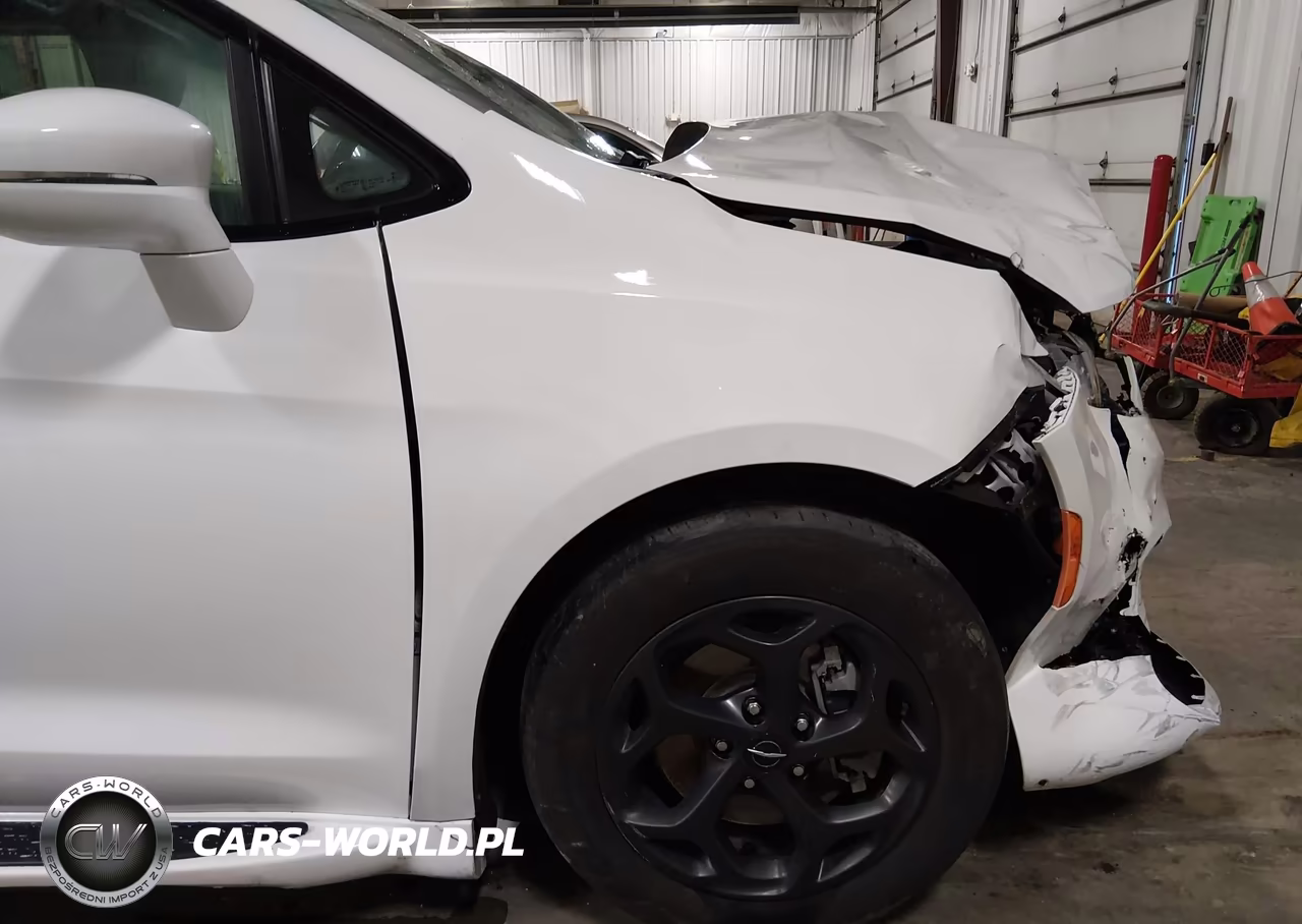 2022 Chrysler Pacifica Hybrid Touring L VIN:2C4RC1L79NR201423 - 20