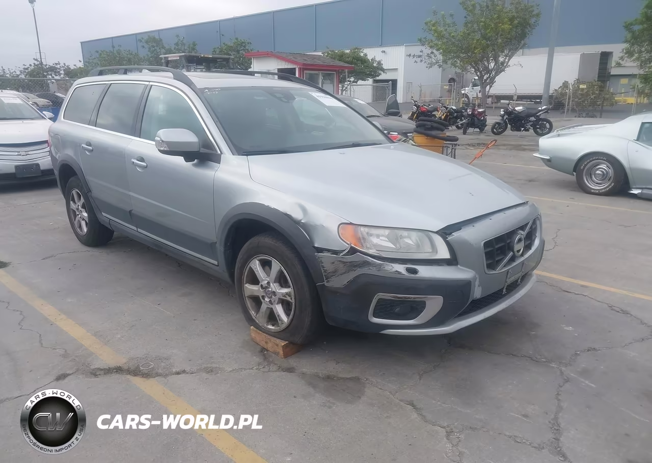 2013 Volvo Xc70 3.2L-3.2L Platinum-3.2L Premier-3.2L Premier Plus – zdjęcie 1 z 16