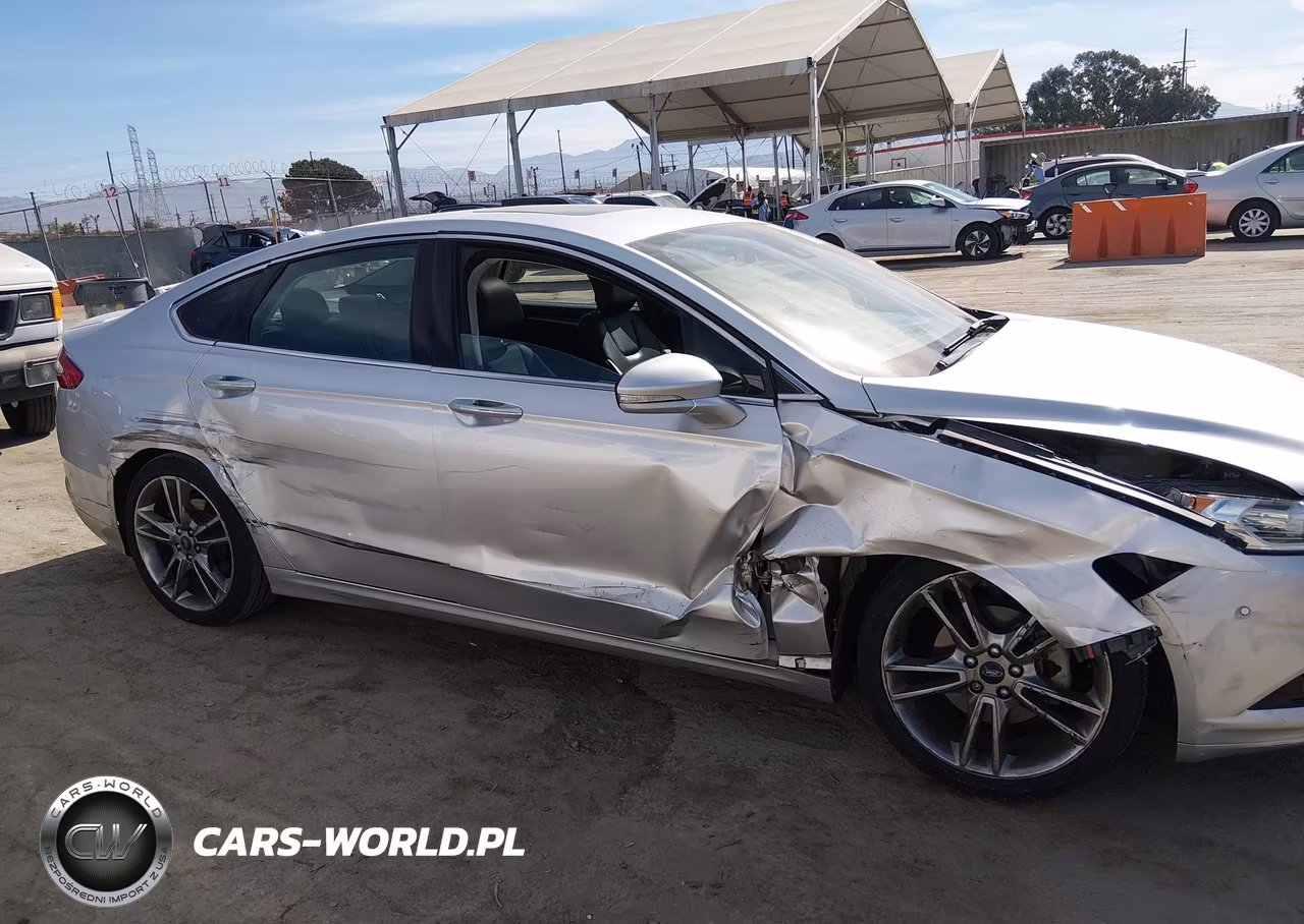 2013 Ford Fusion Titanium VIN:3FA6P0K95DR362645 - 13