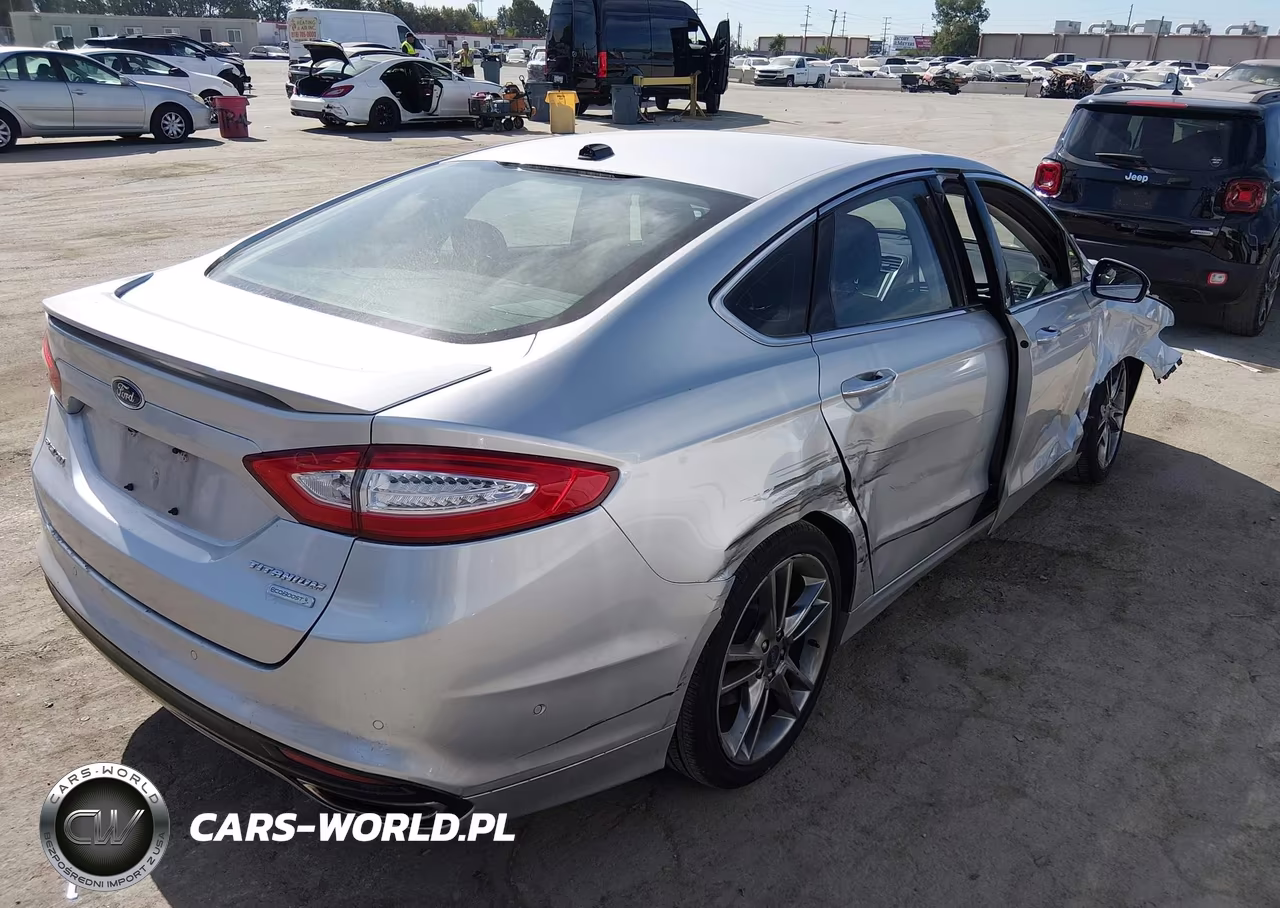 2013 Ford Fusion Titanium VIN:3FA6P0K95DR362645 - 4
