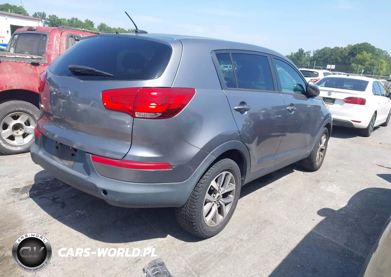 2014 Kia Sportage Lx VIN:KNDPB3ACXE7556527 - 4