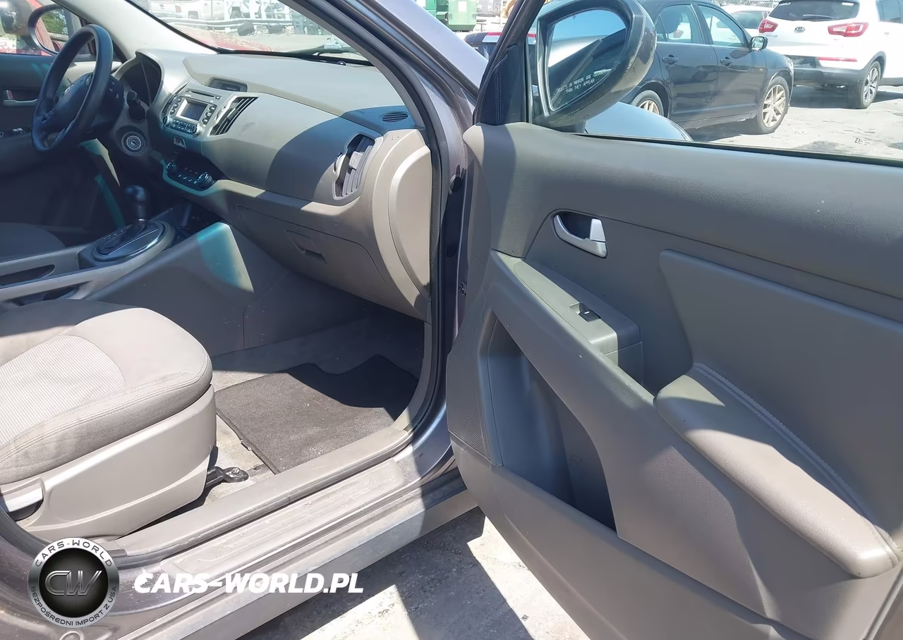 2014 Kia Sportage Lx VIN:KNDPB3ACXE7556527 - 5