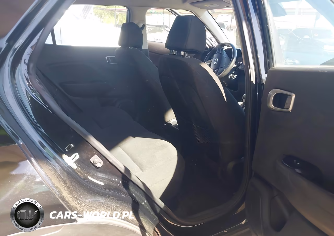 2021 Hyundai Venue Se VIN:KMHRB8A37MU119876 - 8