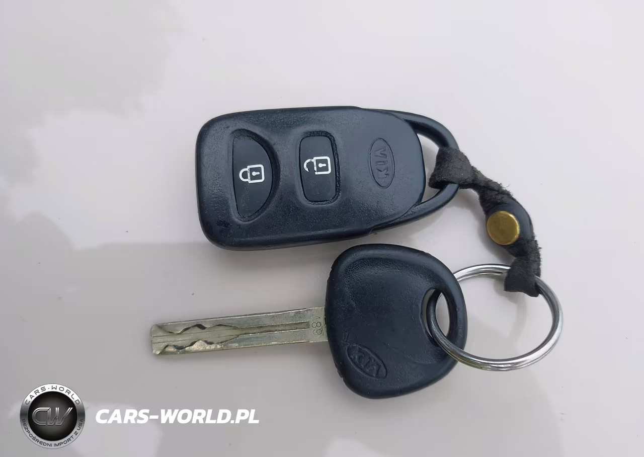 2011 Kia Sorento Lx VIN:5XYKTCA17BG028450 - 11