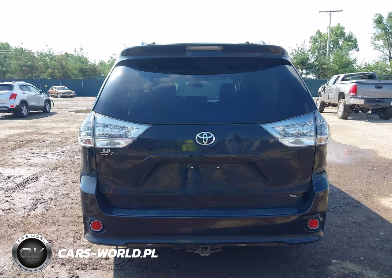 2016 Toyota Sienna Se 8 Passenger VIN:5TDXK3DC2GS733656 - 17
