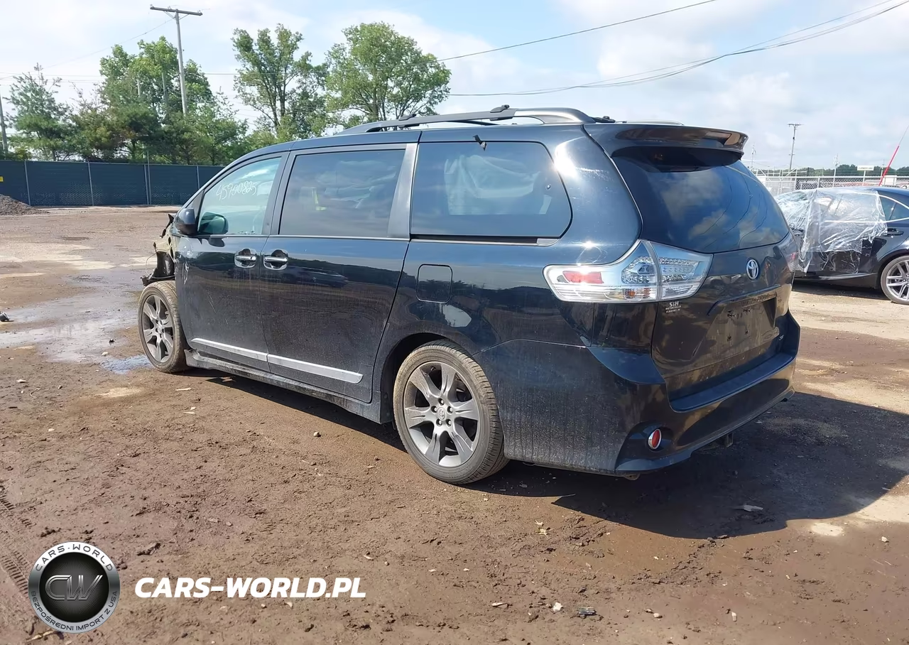 2016 Toyota Sienna Se 8 Passenger VIN:5TDXK3DC2GS733656 - 3