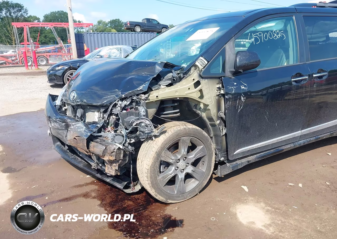 2016 Toyota Sienna Se 8 Passenger VIN:5TDXK3DC2GS733656 - 6