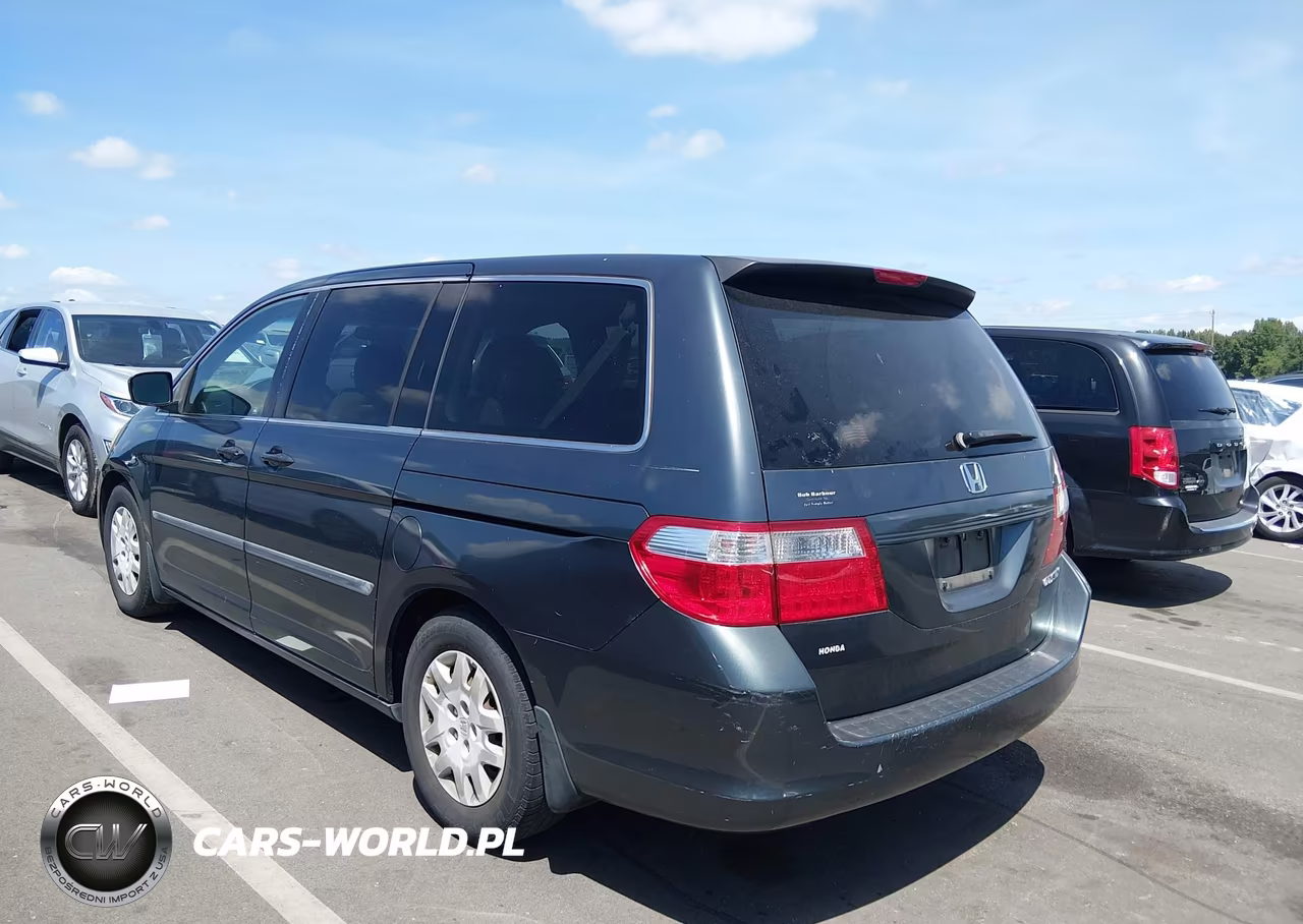 2005 Honda Odyssey Lx VIN:5FNRL382X5B096122 - 3