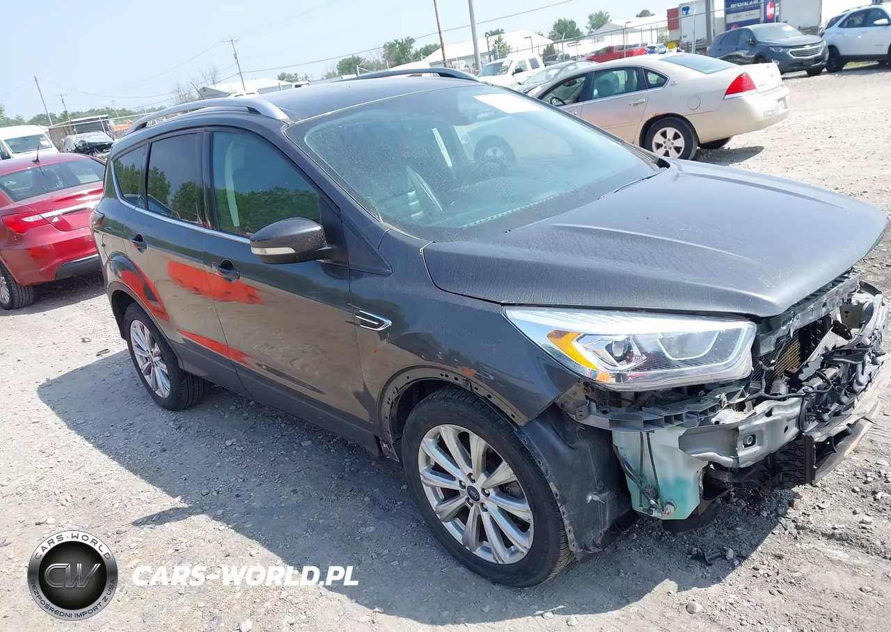 2017 Ford Escape Titanium – zdjęcie 1 z 17