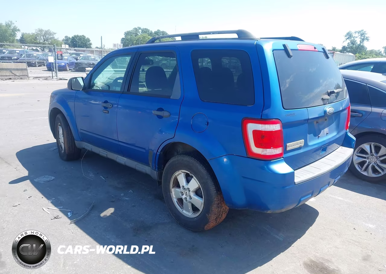 2011 Ford Escape Xlt VIN:1FMCU0D73BKB54150 - 3
