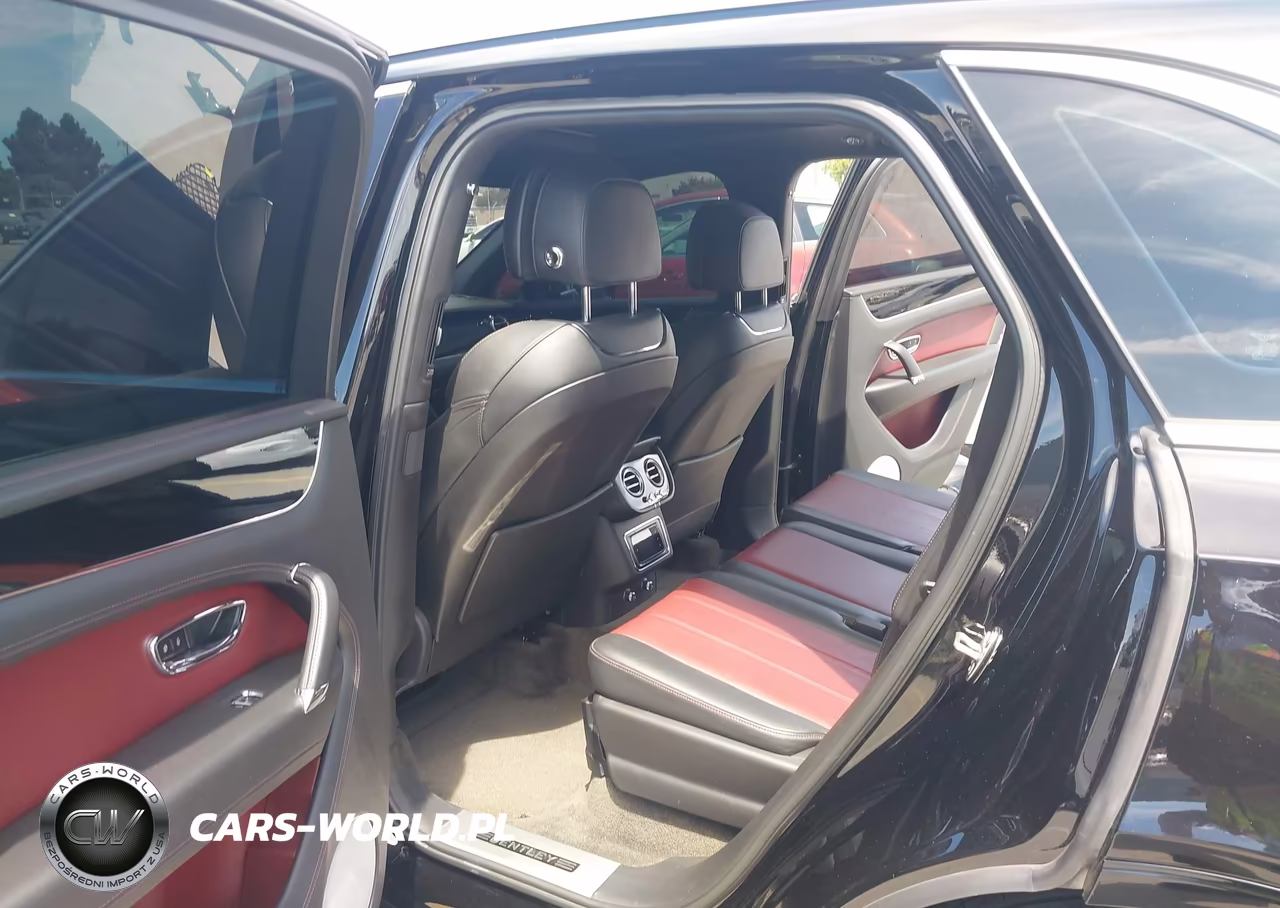2019 Bentley Bentayga V8 VIN:SJAAM4ZVXKC024677 - 8