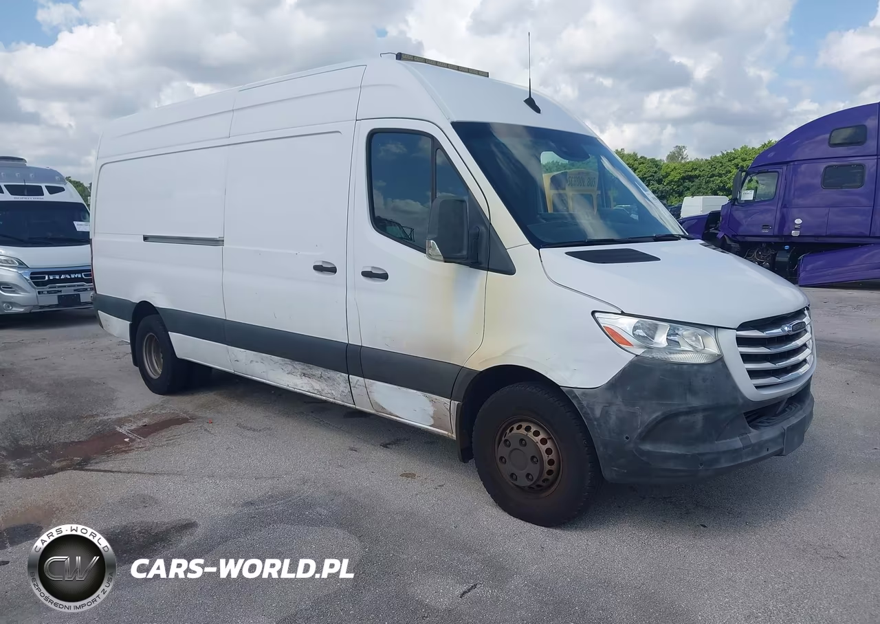 2019 Freightliner Sprinter 3500Xd High Roof V6