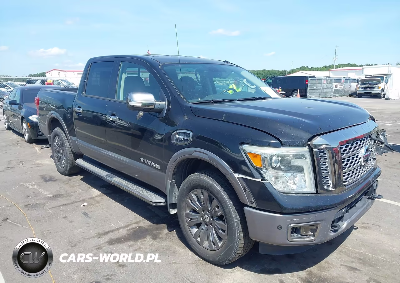 2017 Nissan Titan Platinum Reserve – zdjęcie 1 z 16