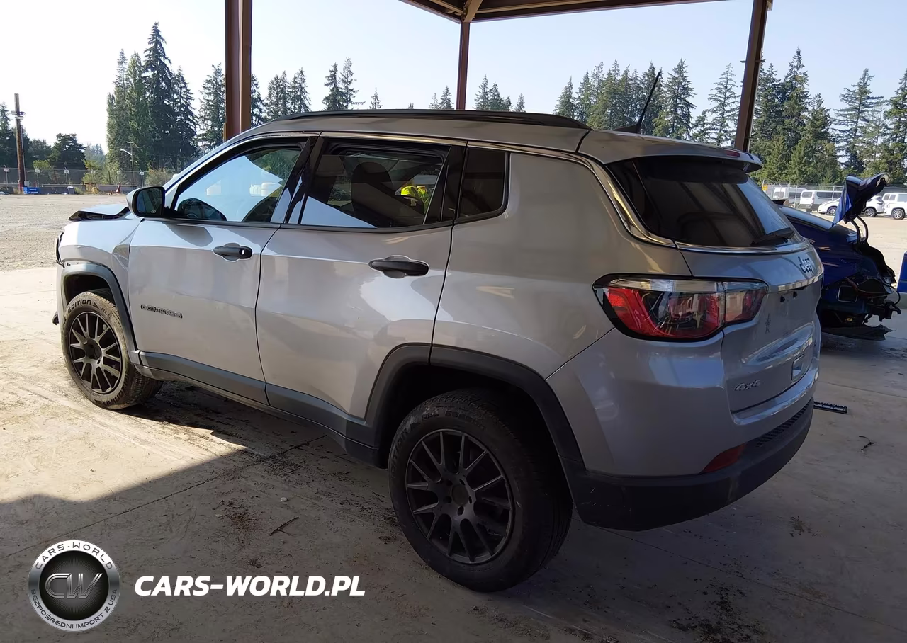 2019 Jeep Compass Sport 4X4 VIN:3C4NJDAB0KT849352 - 3