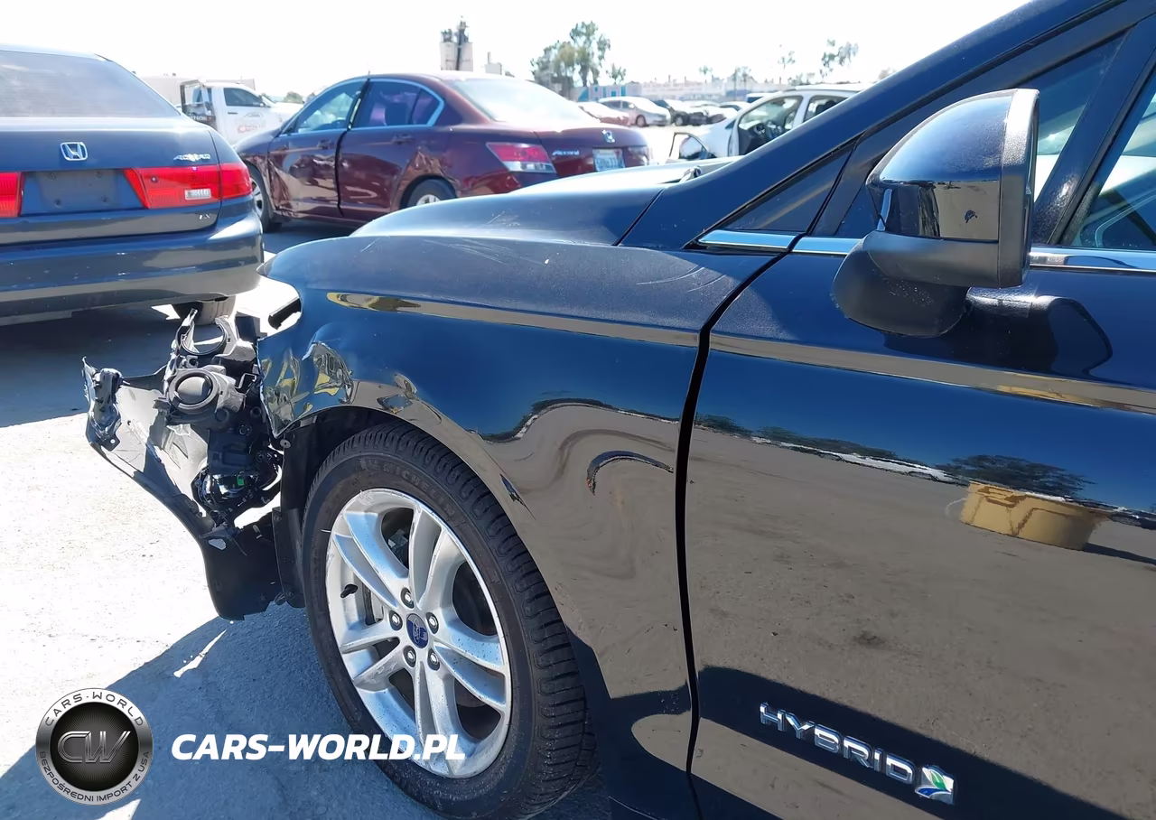 2018 Ford Fusion Hybrid Se VIN:3FA6P0LU7JR253618 - 19