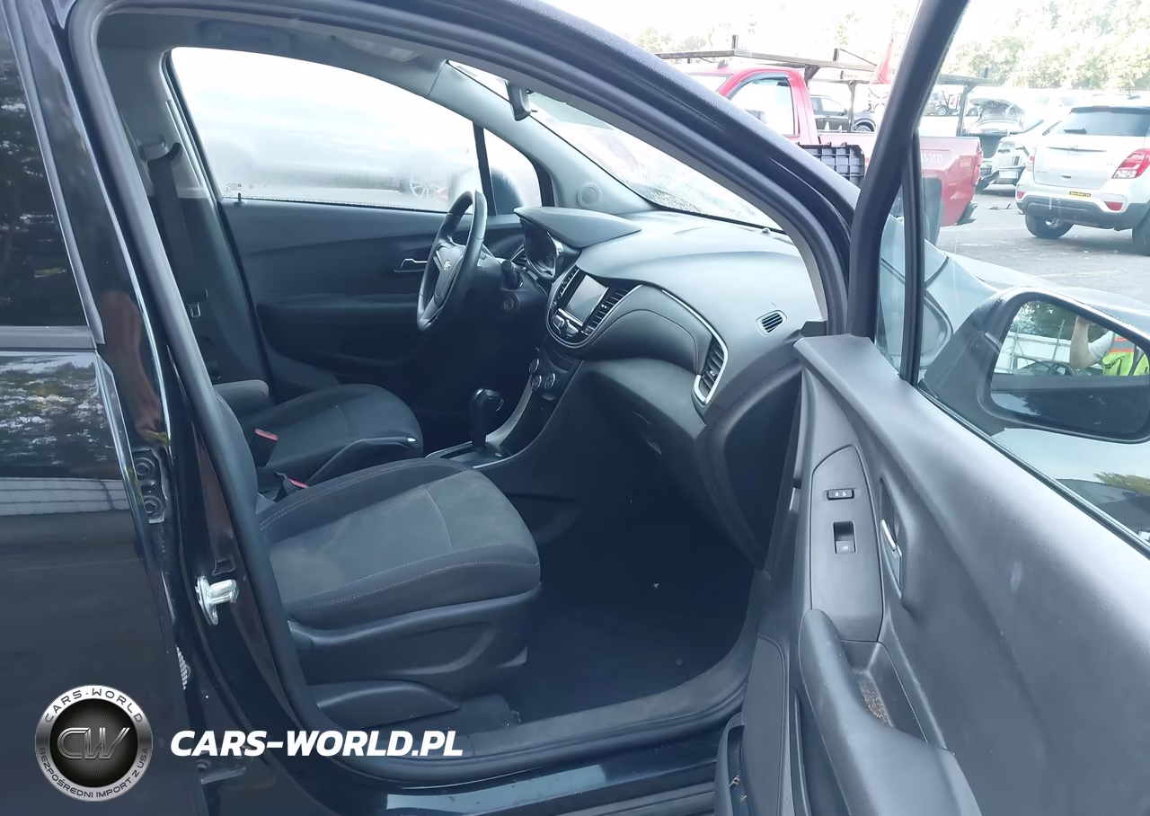 2020 Chevrolet Trax Awd Ls VIN:3GNCJNSB3LL123599 - 5