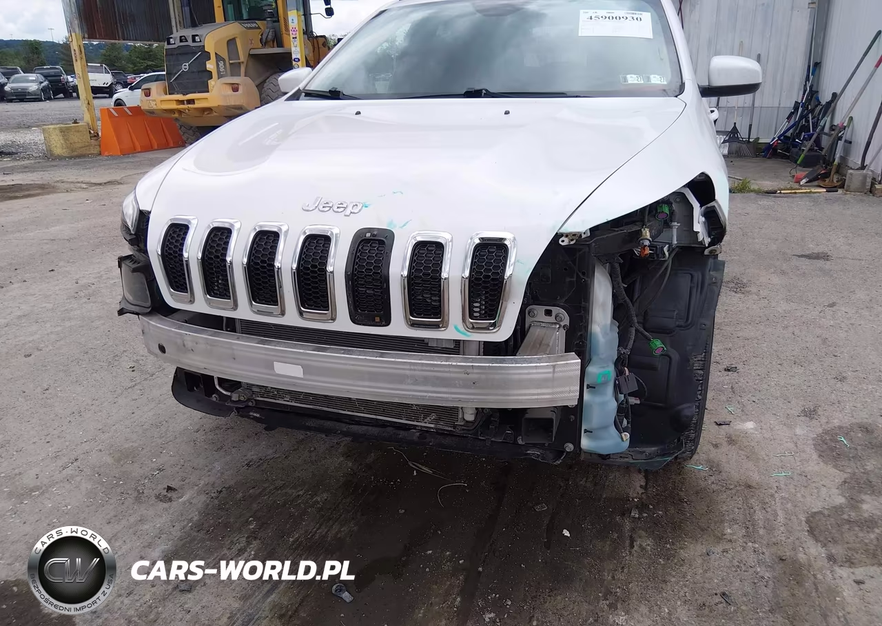 2015 Jeep Cherokee Latitude VIN:1C4PJMCSXFW571548 - 6