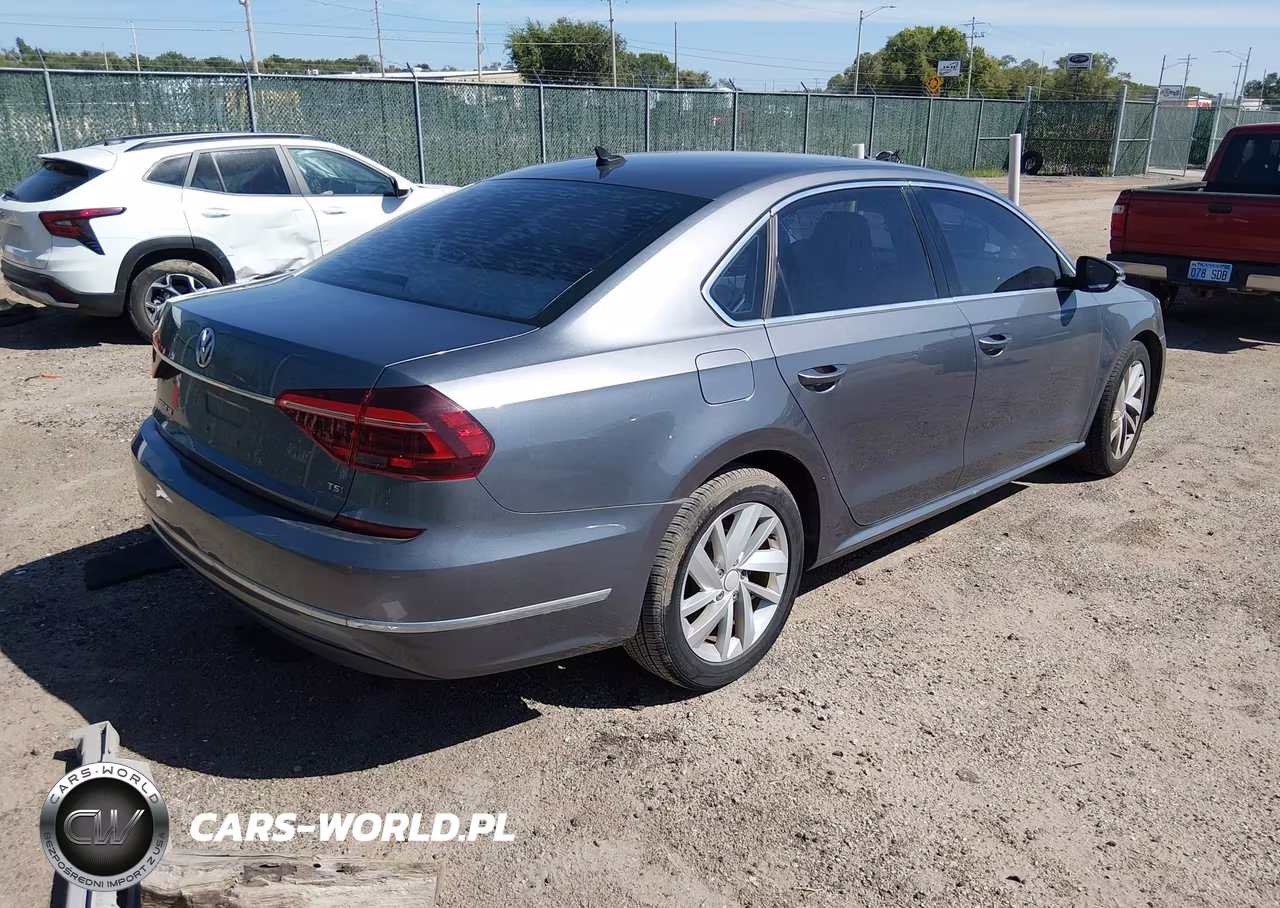 2018 Volkswagen Passat 2.0T Se VIN:1VWBA7A33JC008811 - 4
