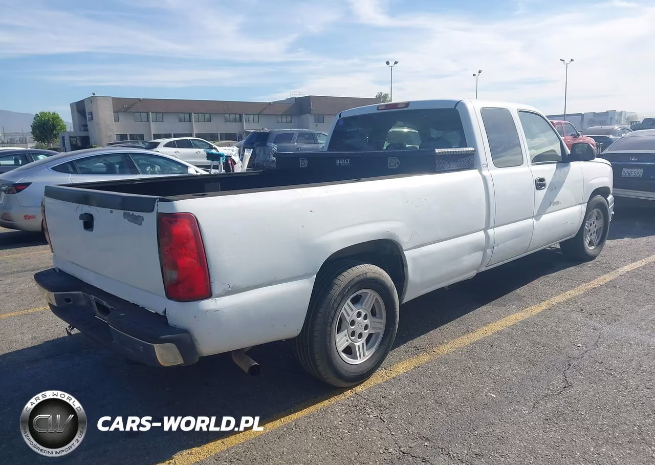 2003 Chevrolet Silverado 1500 VIN:1GCEC19V73E132746 - 4