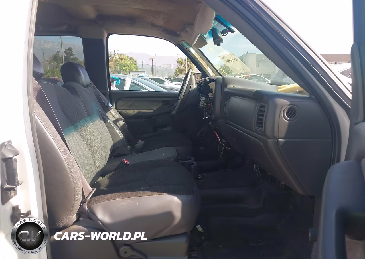 2003 Chevrolet Silverado 1500 VIN:1GCEC19V73E132746 - 5